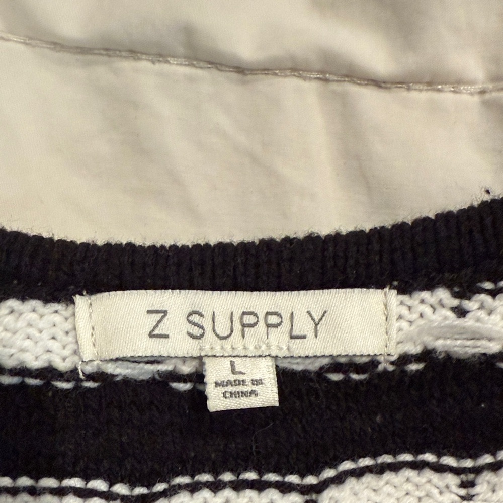 Z Supply Noella Black and White Patterned Crop Top - Picture 2 of 3